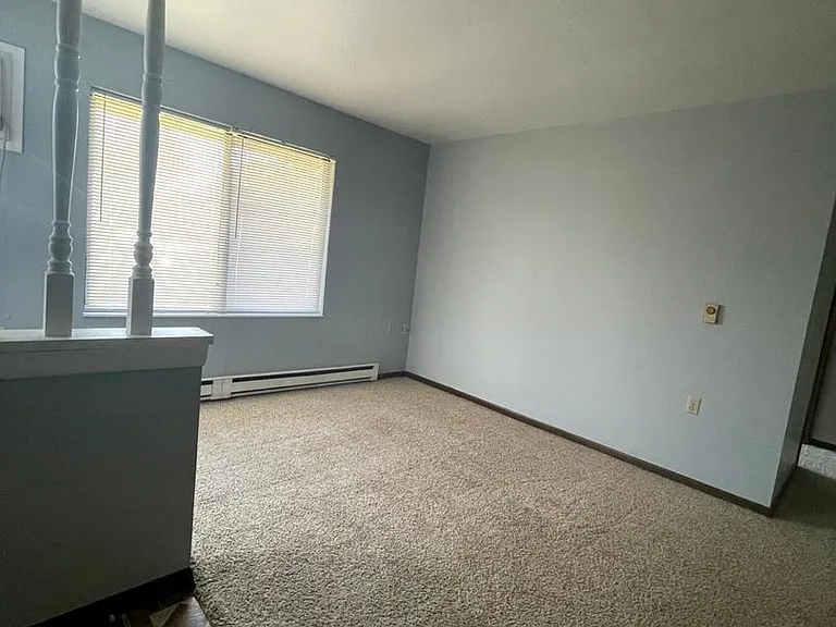 210 W Center St — Photo 5
