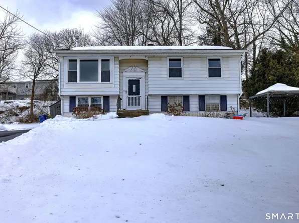 7 Hale Drive, Ansonia, CT 06401