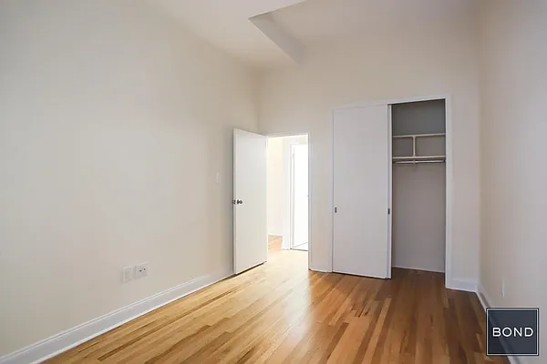 Rented by Bond New York | media 13