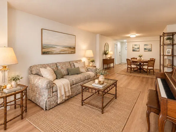 115 E 9th St APT 3H, New York, NY 10003