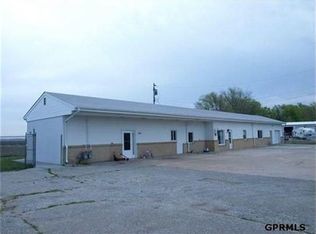 318 W Reichmuth Rd, Valley, NE 68064