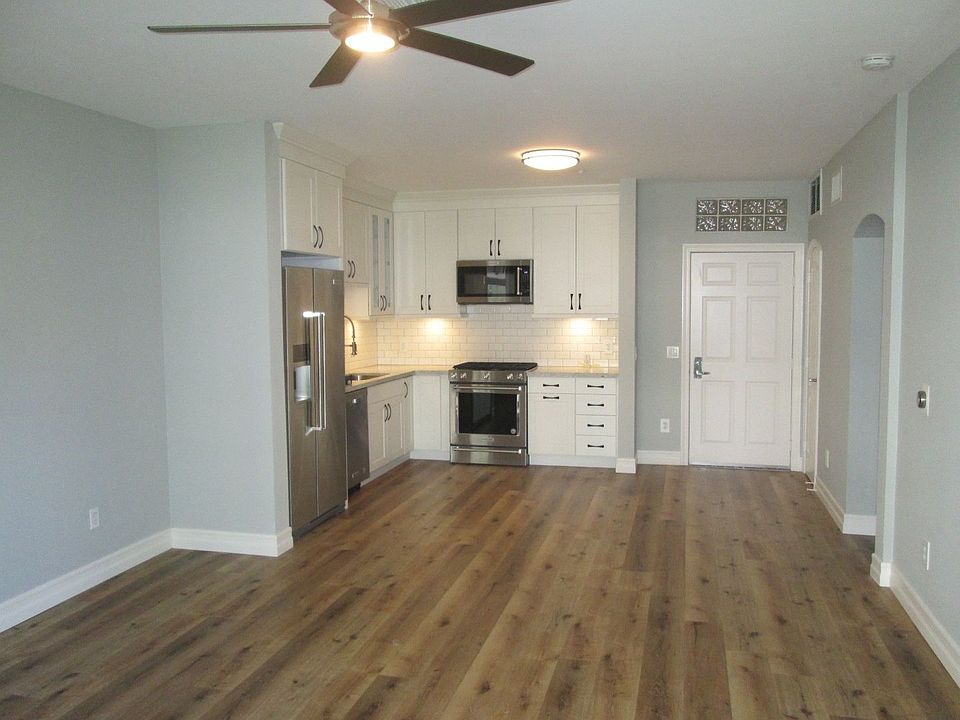 1st image of 525 11th Ave Unit 1416