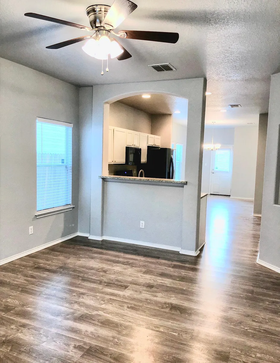 Living room - 3403 Alonzo Flds
