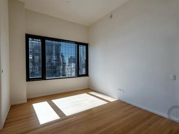 50 United Nations Plaza image 15 of 30