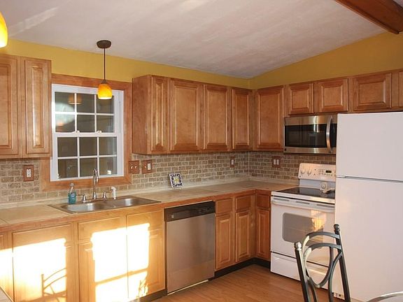 3rd image of 556 Central St Lot 45