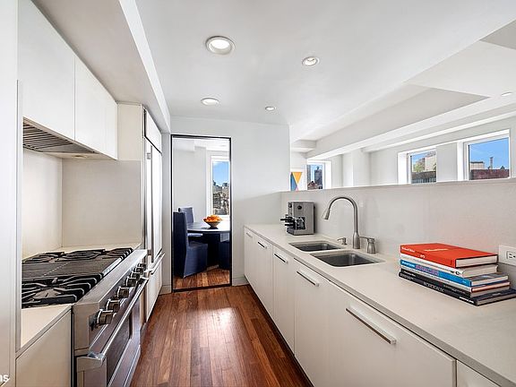5th image of 225 Lafayette St APT 11A