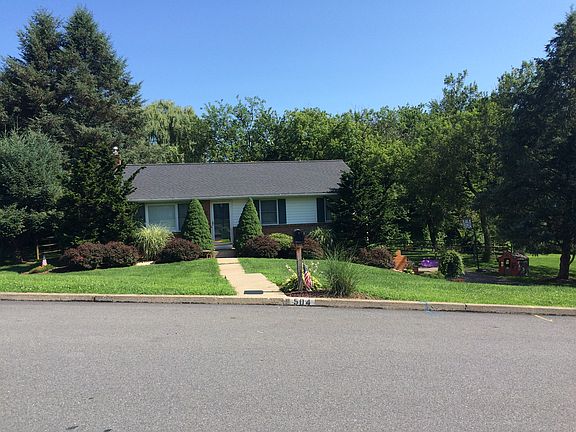 3rd image of 504 Ramblewood Dr
