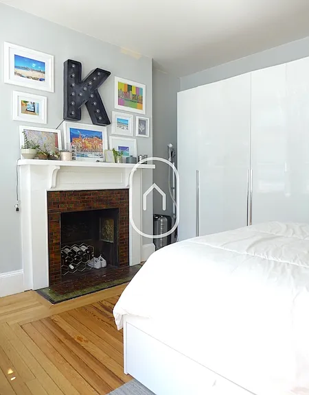 115 Longwood Ave — Photo 10