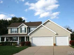 514 Greenbriar Downs Dr, Saint Peters, MO 63376