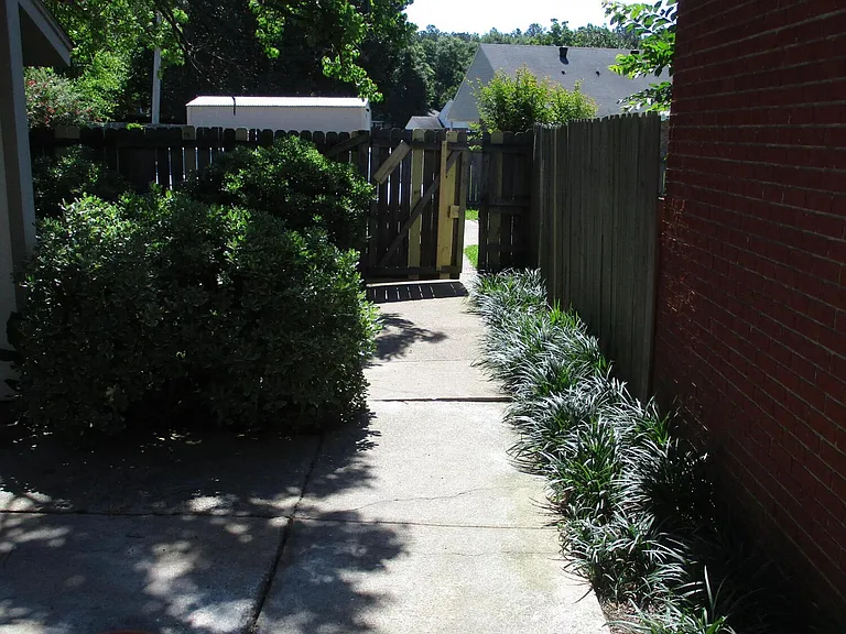 230 Bridgeford Blvd — Photo 14