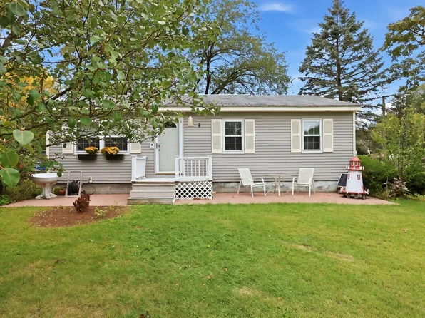 50 Finch Rd, Springfield, MA 01119