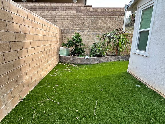 3rd image of 13422 W Saddle Rock Pl