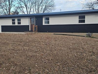 1001 Main St, Waverly, MO, 64096