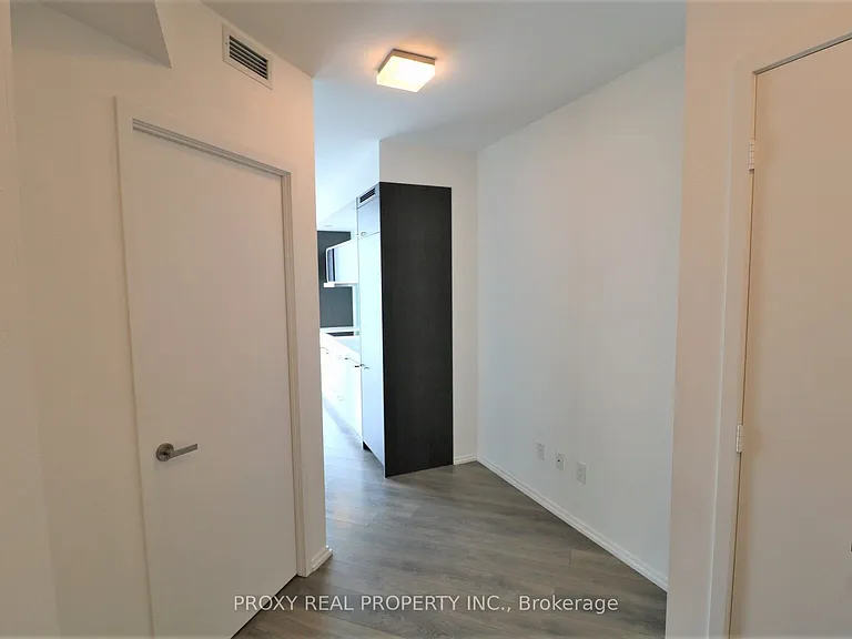 45 Charles St E #3507 — Photo 6