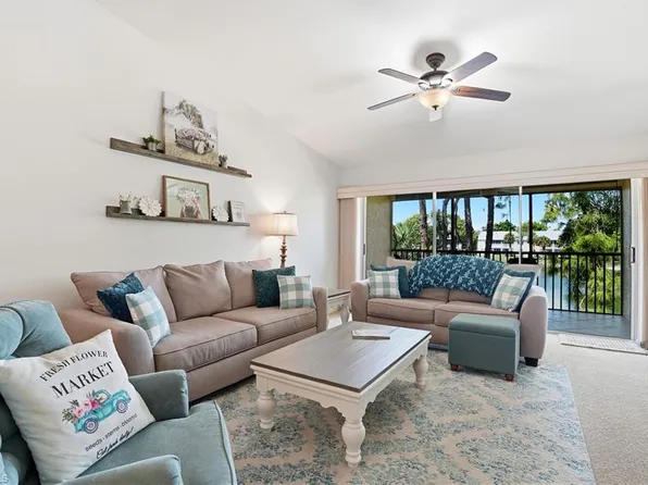 1140 Sarah Jean CIR #C-205, NAPLES, FL 34110