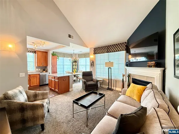 7408 Coventry Ct, Riverdale, NJ 07457