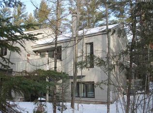 284 Harbor Dr E #39, Harbor Springs, MI 49740