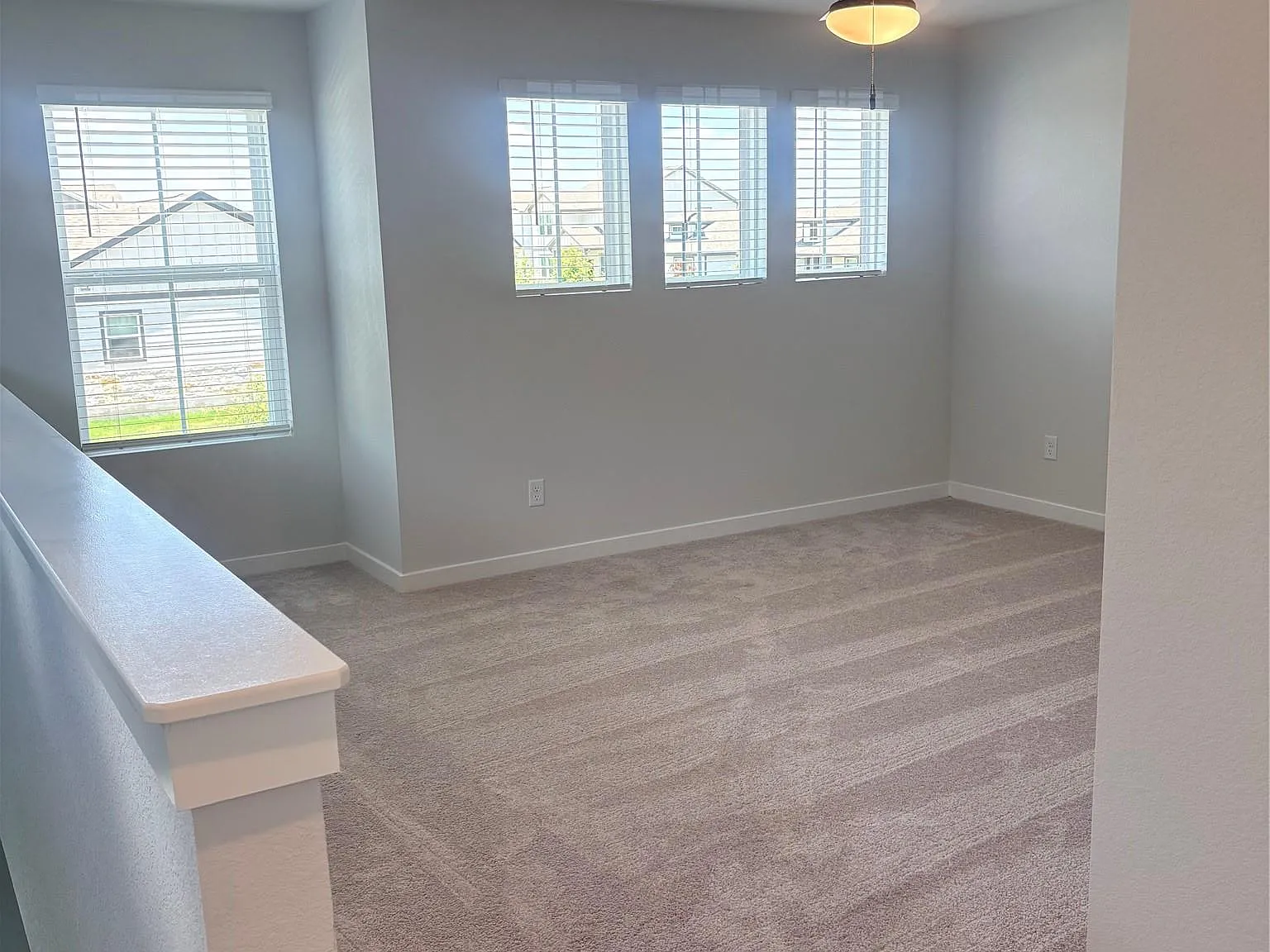 4 bed, 3.0 bath, 1970 sqft, $2,295 — Photo 3