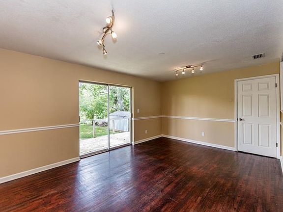 5th image of 5520 Satel Dr
