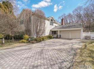 134 Northfield Rd, Hauppauge, NY 11788