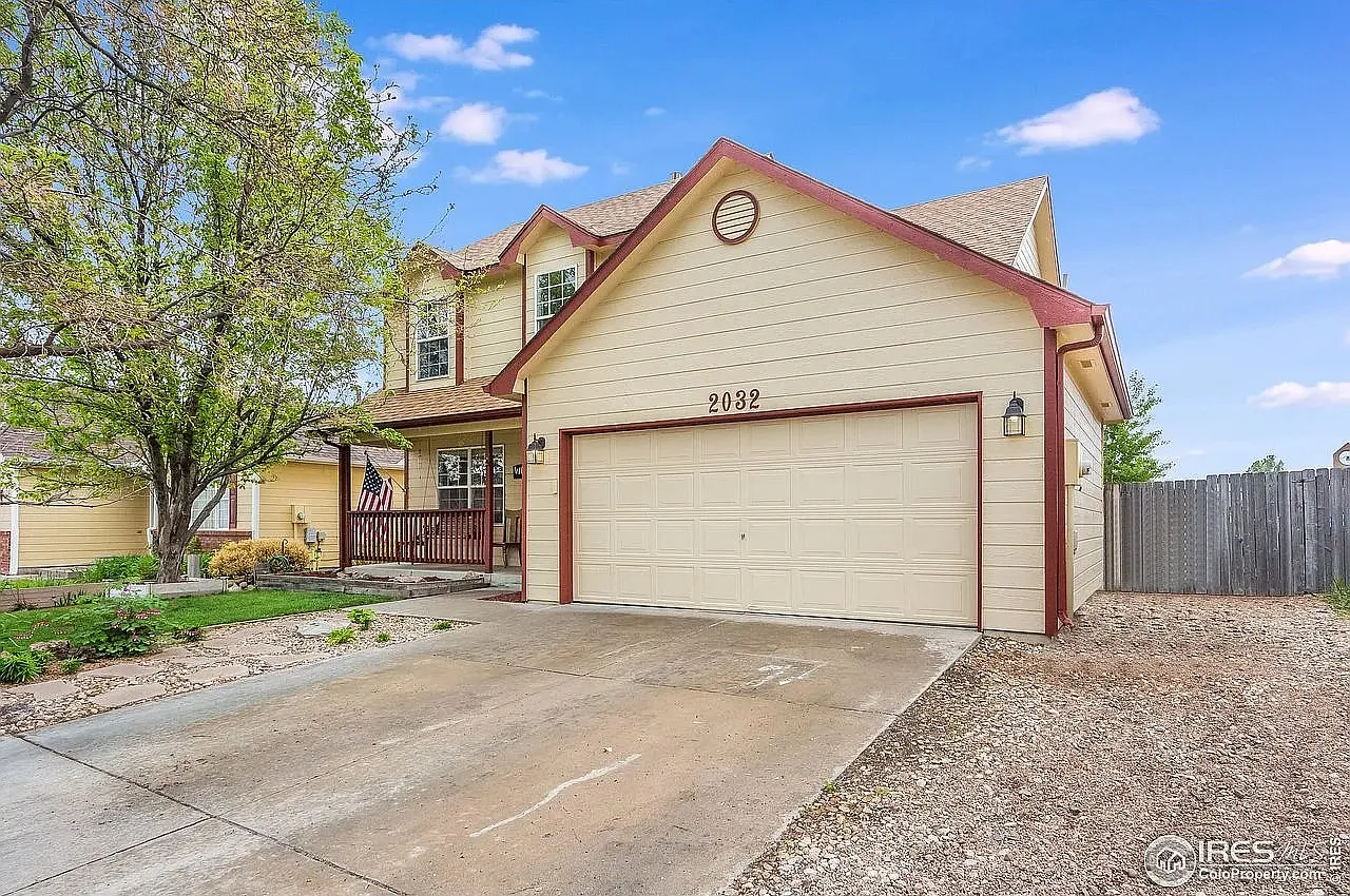 4 bed, 3.5 bath, 2268 sqft, $2,600 — Photo 1