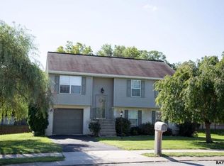 3241 Grey Fox Cir, Dover, PA