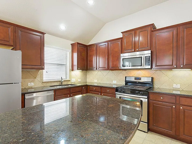 521 Walsh Hill Trl — Photo 18