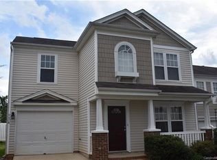 8408 Spirea Ct, Charlotte, NC 28215