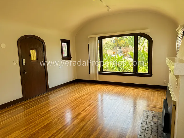 3738 Villa Ter — Photo 4