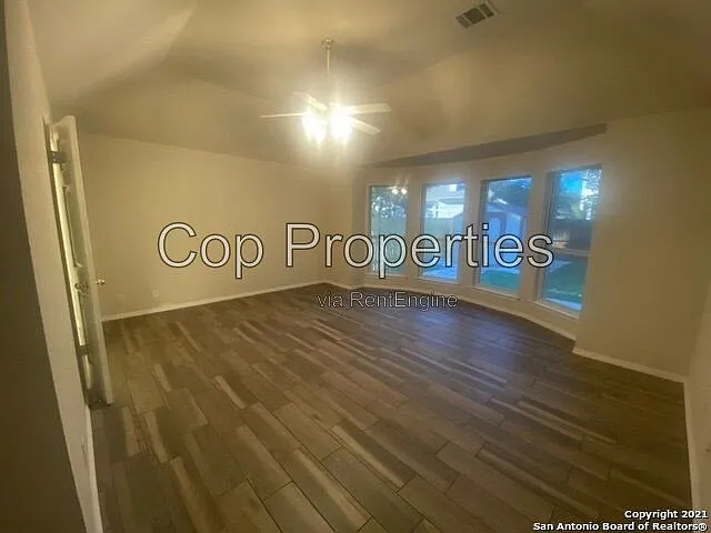 4 bed, 2.0 bath, $2,650 — Photo 4