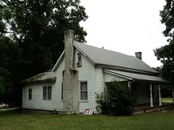 6425 Putnam Ford Dr, Woodstock, GA 30189