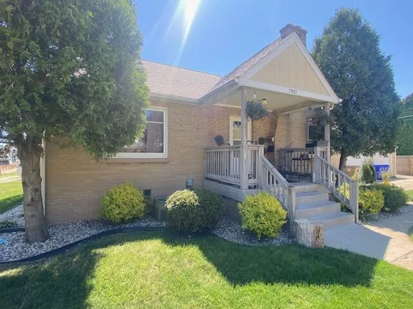 7901 40th AVENUE, Kenosha, WI 53142