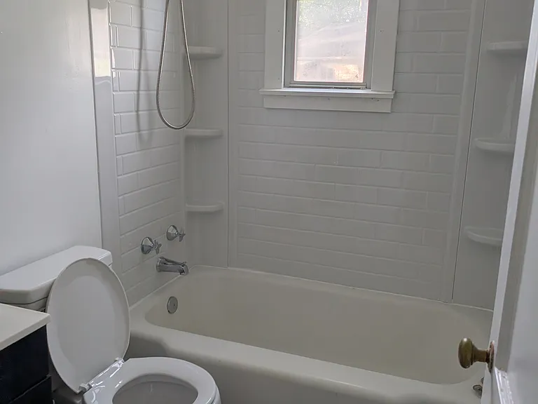 554 Overlook St — Photo 8