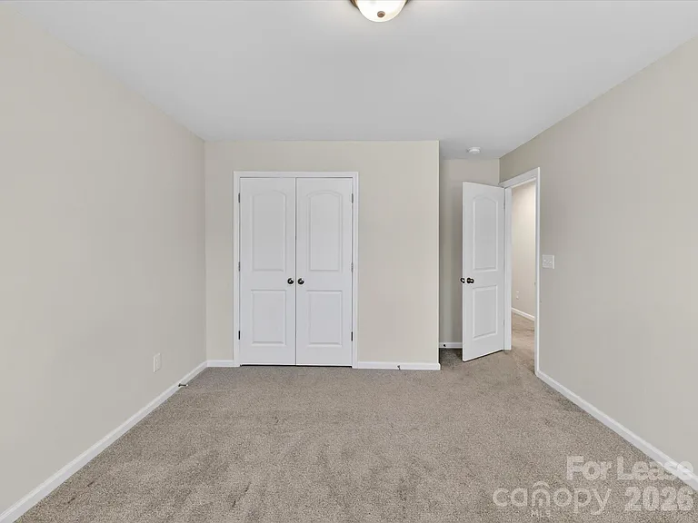 420 Burr St — Photo 27
