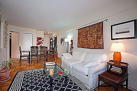 3rd image of 425 E 63rd St APT E11k