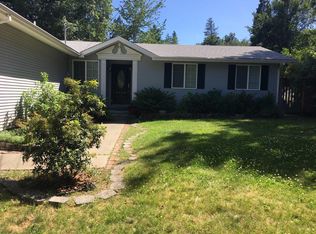 1125 NW B St, Grants Pass, OR 97526