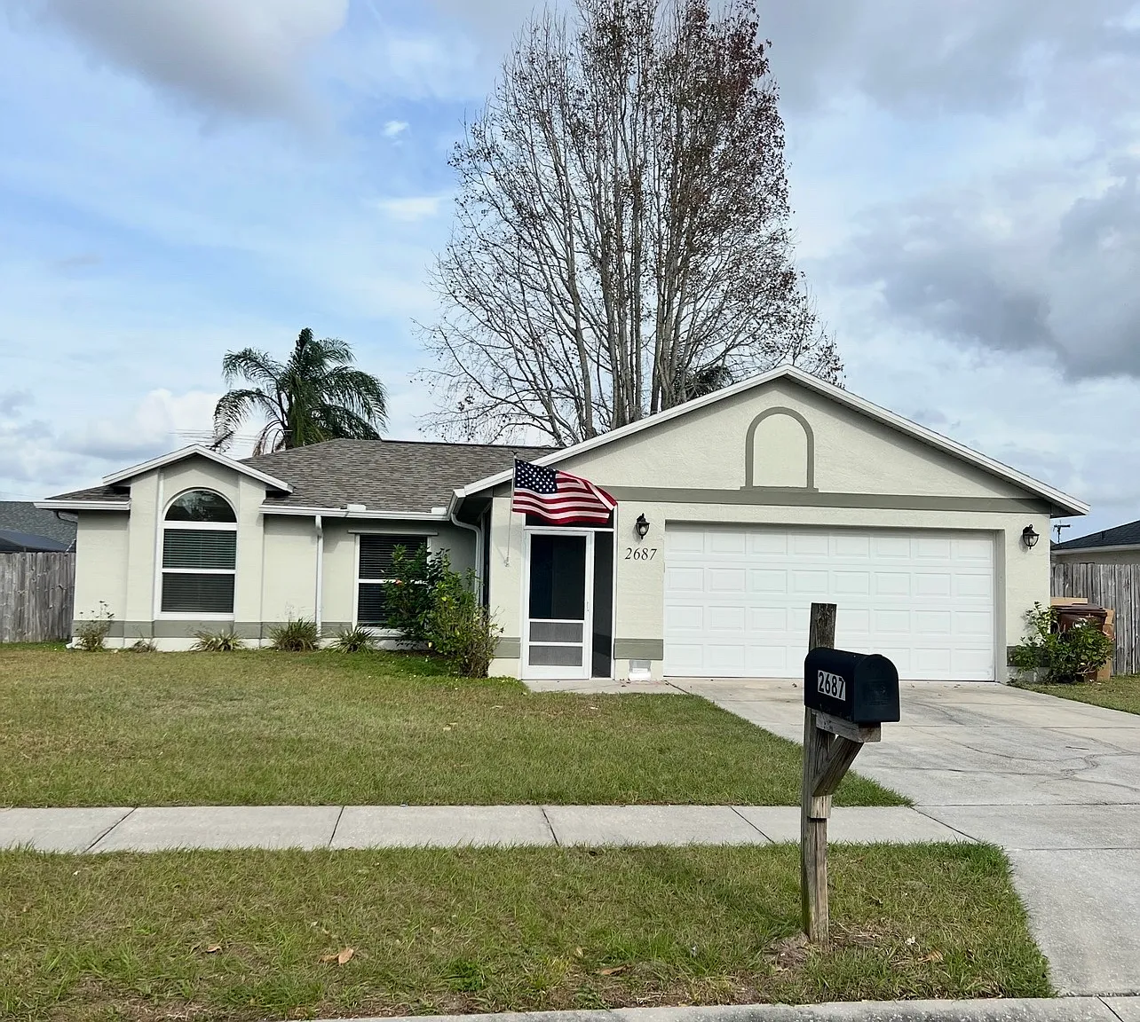 3 bed, 1194 sqft, $1,800 — Photo 1