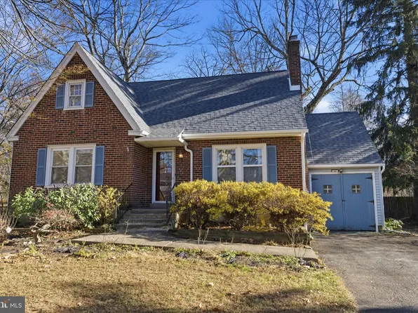 1323 School Ln, Warrington, PA 18976