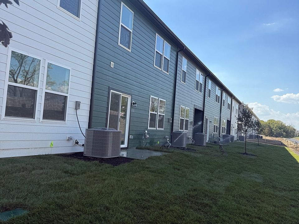 2nd image of 15186 Farrington Way