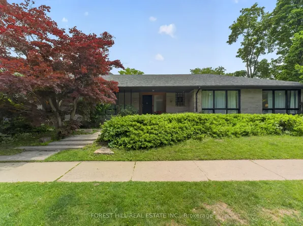 3 Glen Rush Blvd, Toronto, ON M5N 2T2
