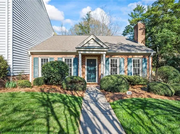 305 Settlers Run Dr, Winston Salem, NC 27101