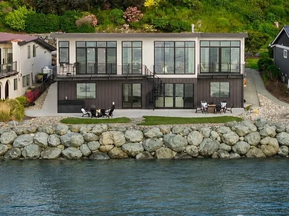 1104 Bayshore Drive, Camano Island, WA 98282
