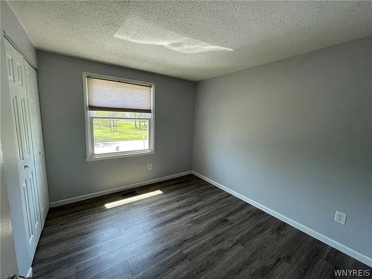 16 W Klein Rd — Photo 12