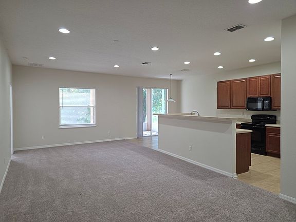 5th image of 311 Rambling Cir