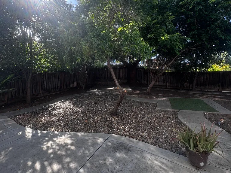 511 W Las Brisas Dr — Photo 47
