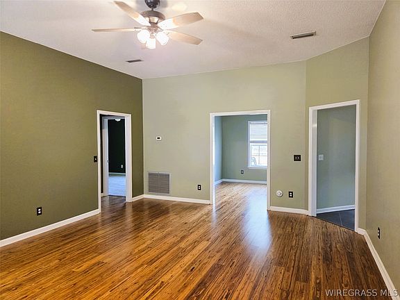 4th image of 2837 Sparrow Way