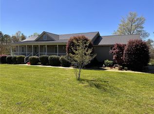 1521 Tobe Wells Rd, Elberton, GA 30635