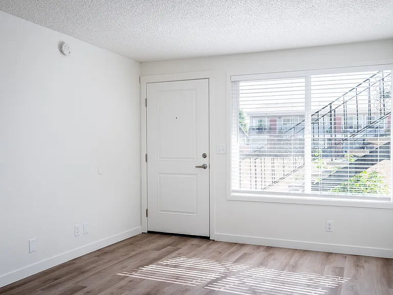 1311 Peace St SE #10 — Photo 8