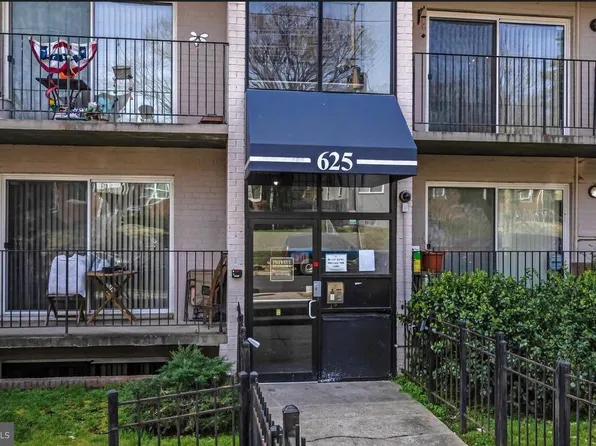625 Chesapeake St SE #207, Washington, DC 20032