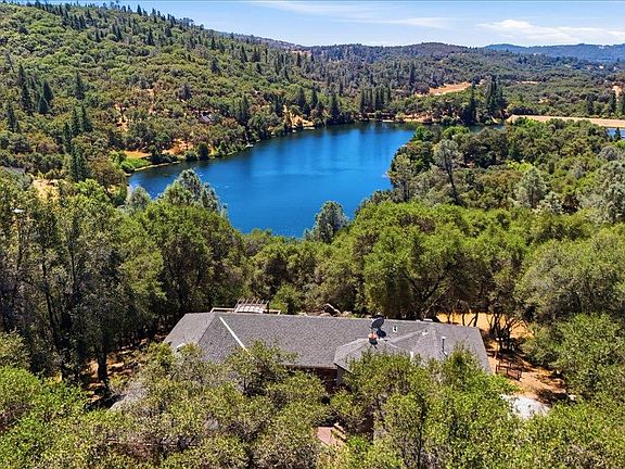 5th image of 15873 Woodlake Ct